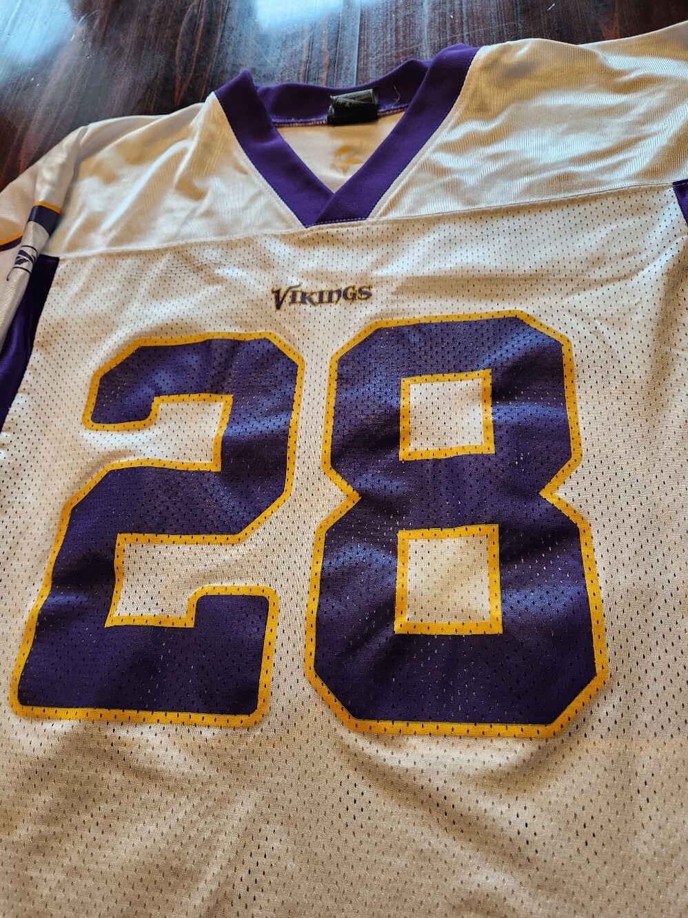 Reebok 2008 #28 Adrian Peterson Minnesota Vikings Away Football Jersey - Size M - Picture 2 of 9